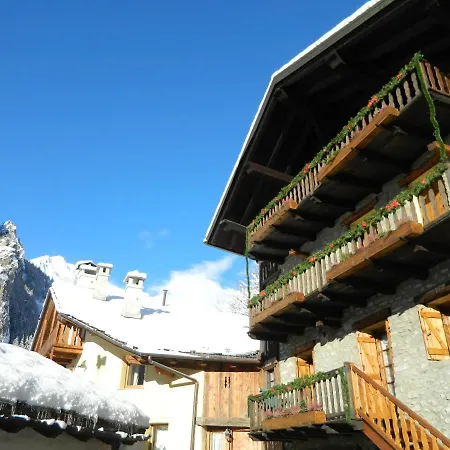 Cav Emile Rey Appart hôtel 3*