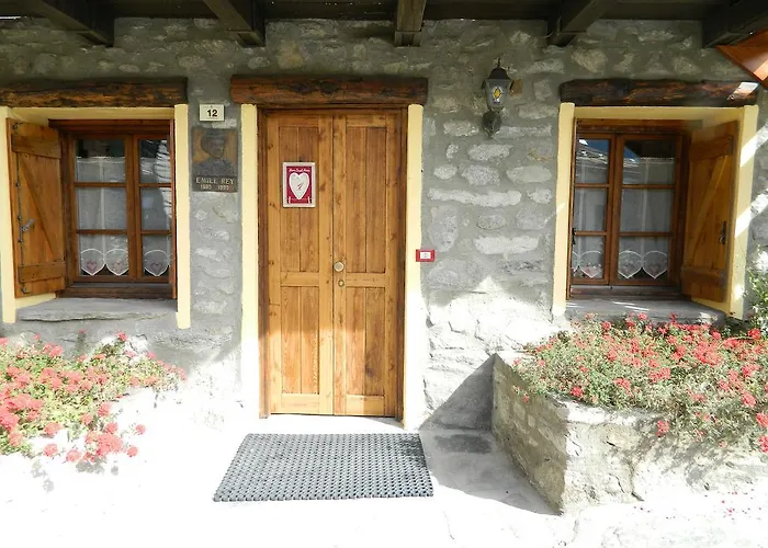 Aparthotel Cav Emile Rey 3*