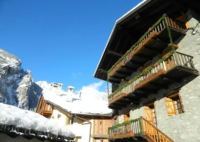 Cav Emile Rey شقة فندقية 3*